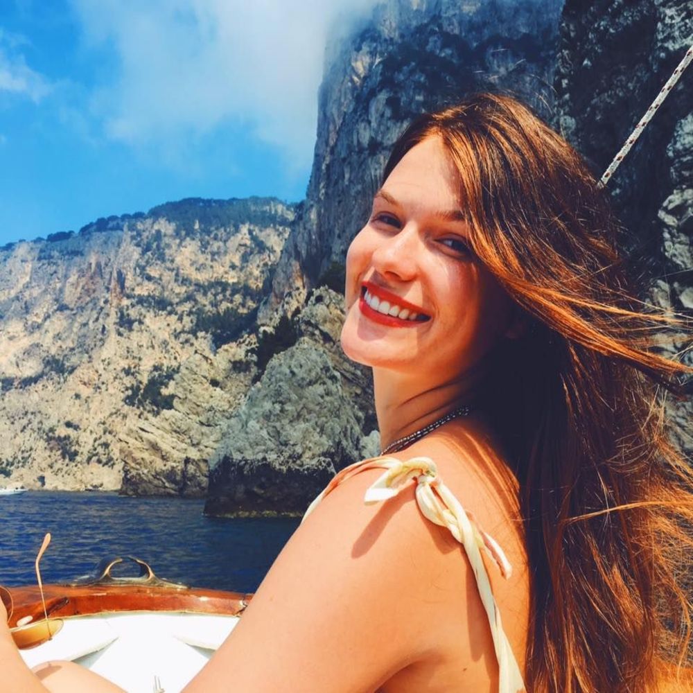 Meet your Posher, Kalli